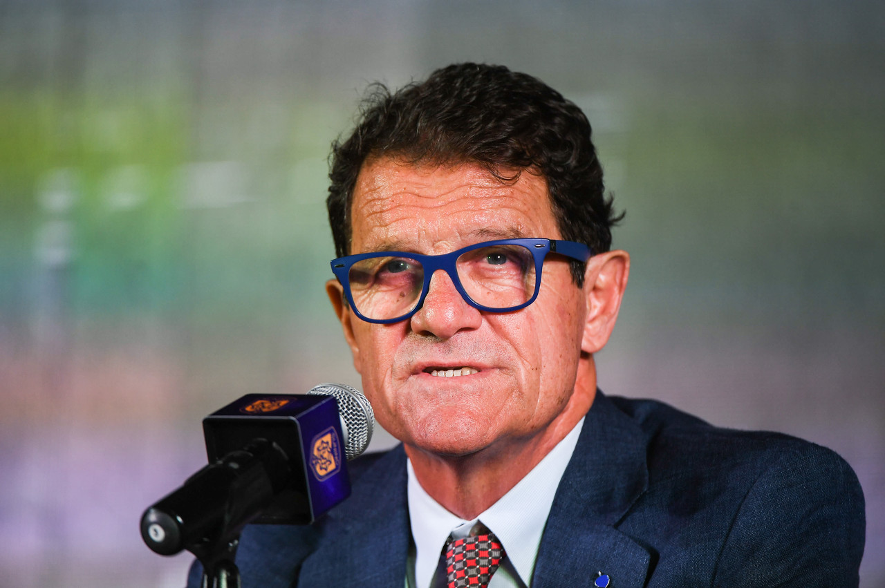 卡佩罗:皇马当年闪签卡洛斯动人心魄,因体重超标放弃罗纳尔多