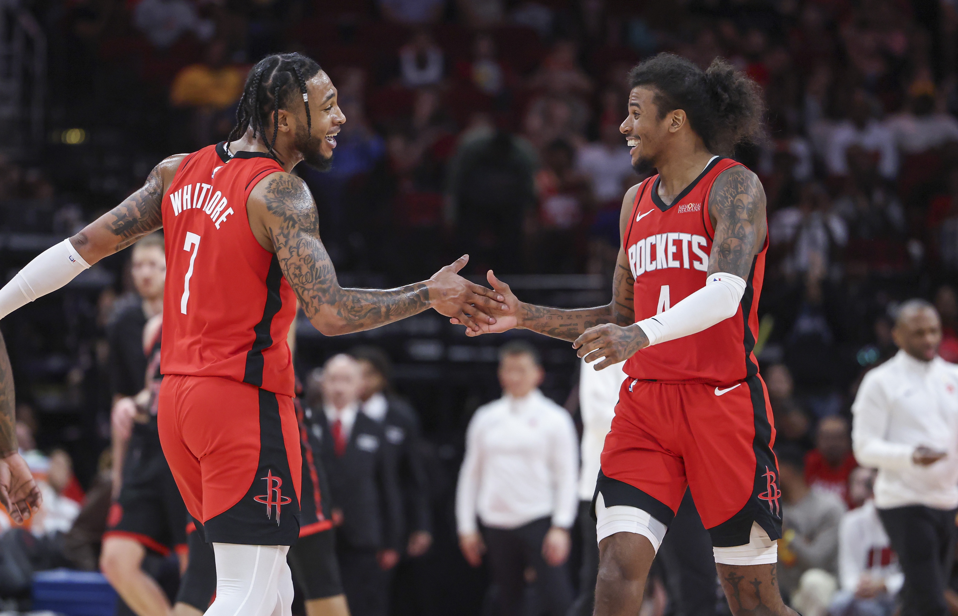 NBA彩经:湖人轻取鹈鹕 太阳击沉快船 疲惫勇士不敌尼克斯